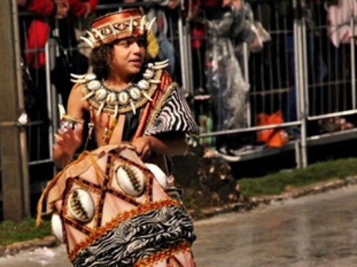 Segue a venda de ingressos para o Carnaval de Passo Fundo