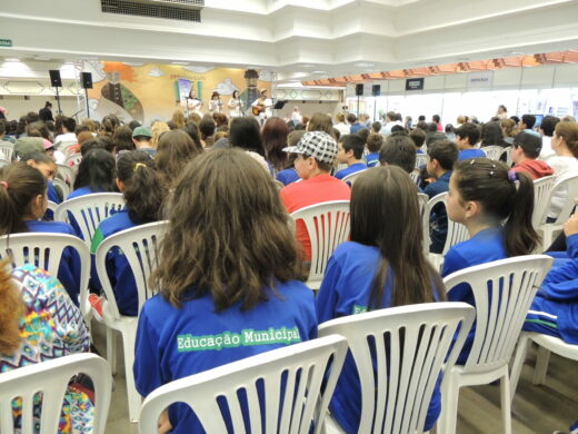 Feira do Livro: novo local garante mais público