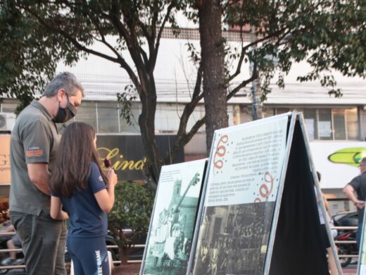 Prefeitura faz exposição sobre antigos Carnavais