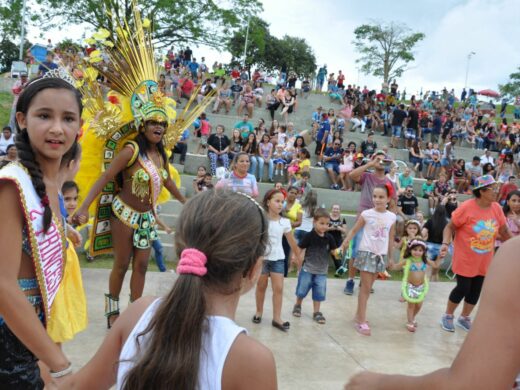 Domingo é dia de Carnaval Popular no Parque da Gare