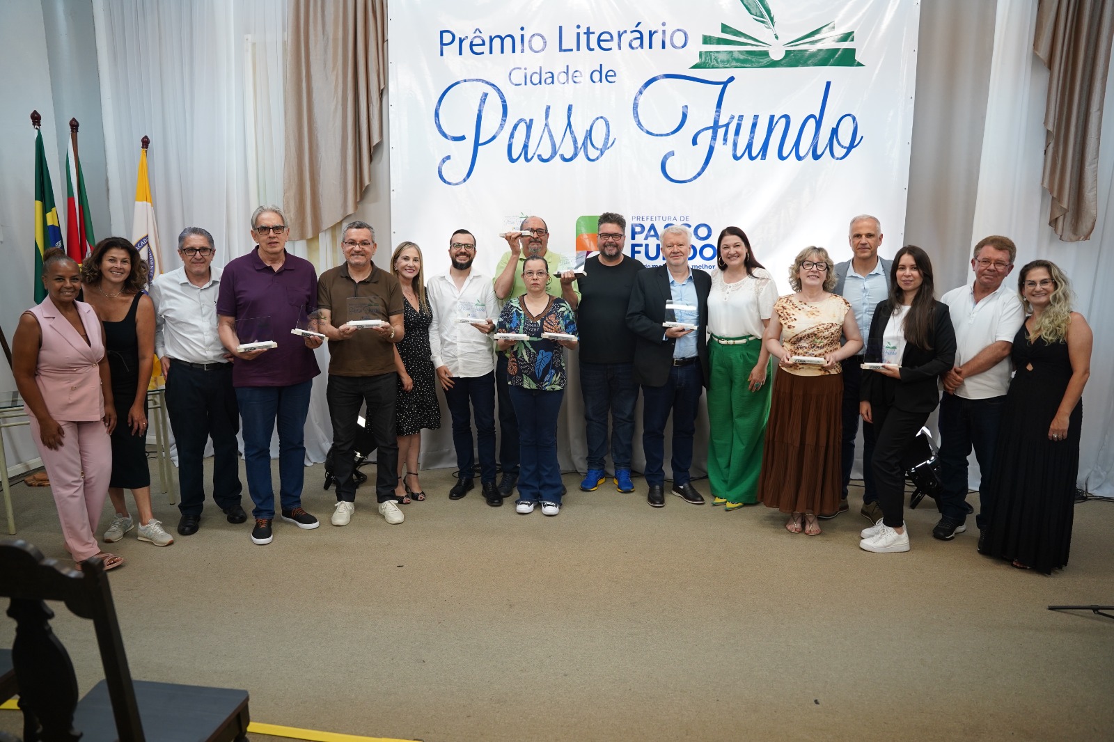 Prêmio Literário reconhece autores de Passo Fundo