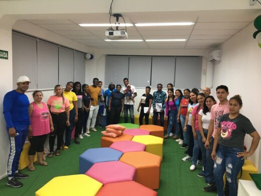 Escola das Profissões está com mais de 20 cursos profissionalizantes em andamento