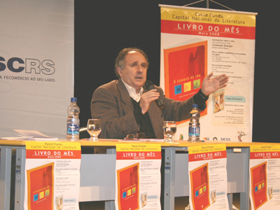 Cristóvam Buarque debateu com os jovens