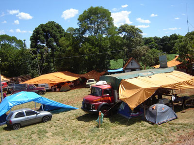 Ginetes montaram acampamento na Roselândia