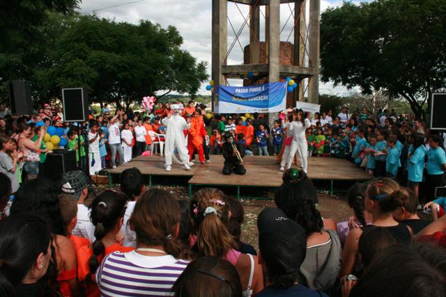 Mais escolas serão inseridas em 2012 no projeto
