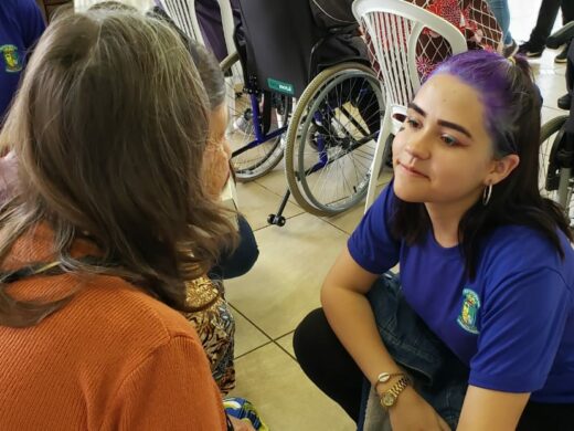 Aula de amor, fraternidade e respeito aos idosos
