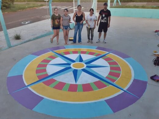Escola Wolmar Salton recebe intervenção artística