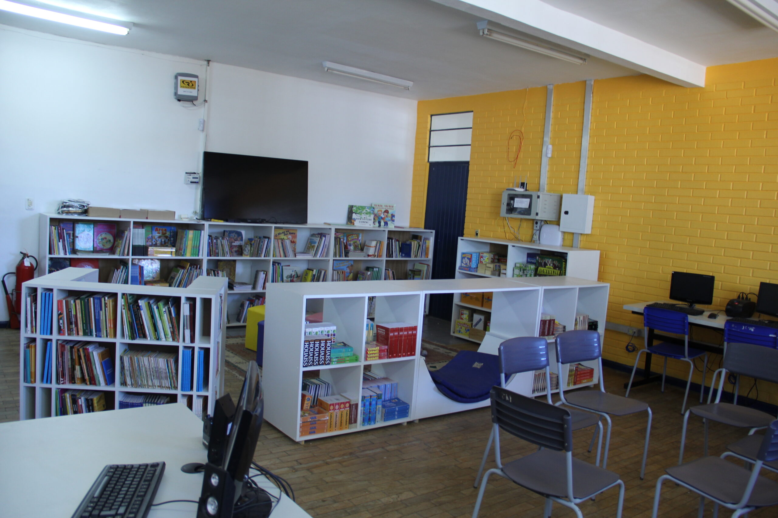 Escola Municipal Santo Agostinho de cara nova - Secretaria de Educação