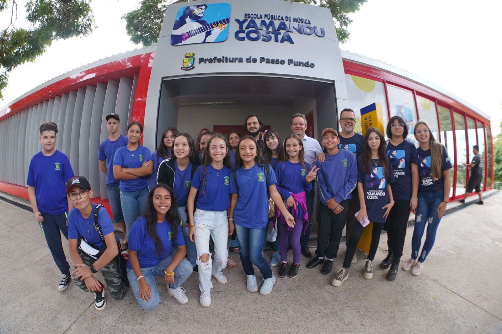 Prefeitura inaugura sede da Escola Pública de Música Yamandu Costa no Parque da Gare