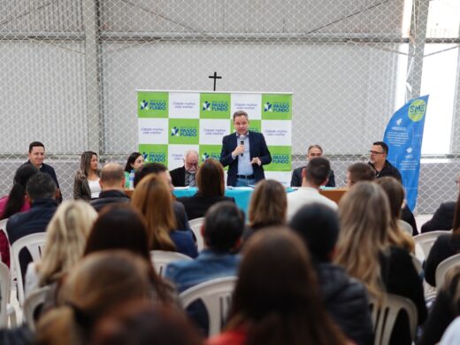 Prefeito Pedro Almeida anuncia obras e intervenções nas 72 escolas municipais