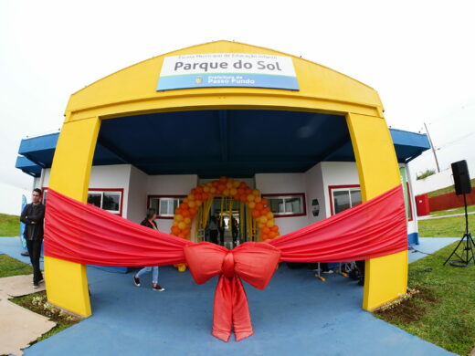 Prefeitura inaugura Escola Municipal de Educação Infantil Parque do Sol