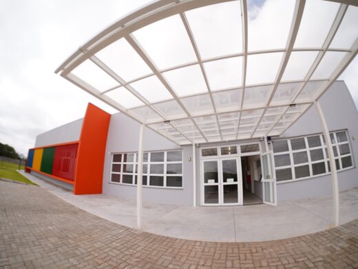 Prefeitura conclui nova escola de turno integral no bairro Nenê Graeff