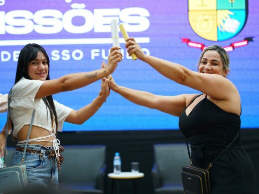 Prefeitura celebra qualificação de mais de 500 alunos da Escola das Profissões para o mercado de trabalho