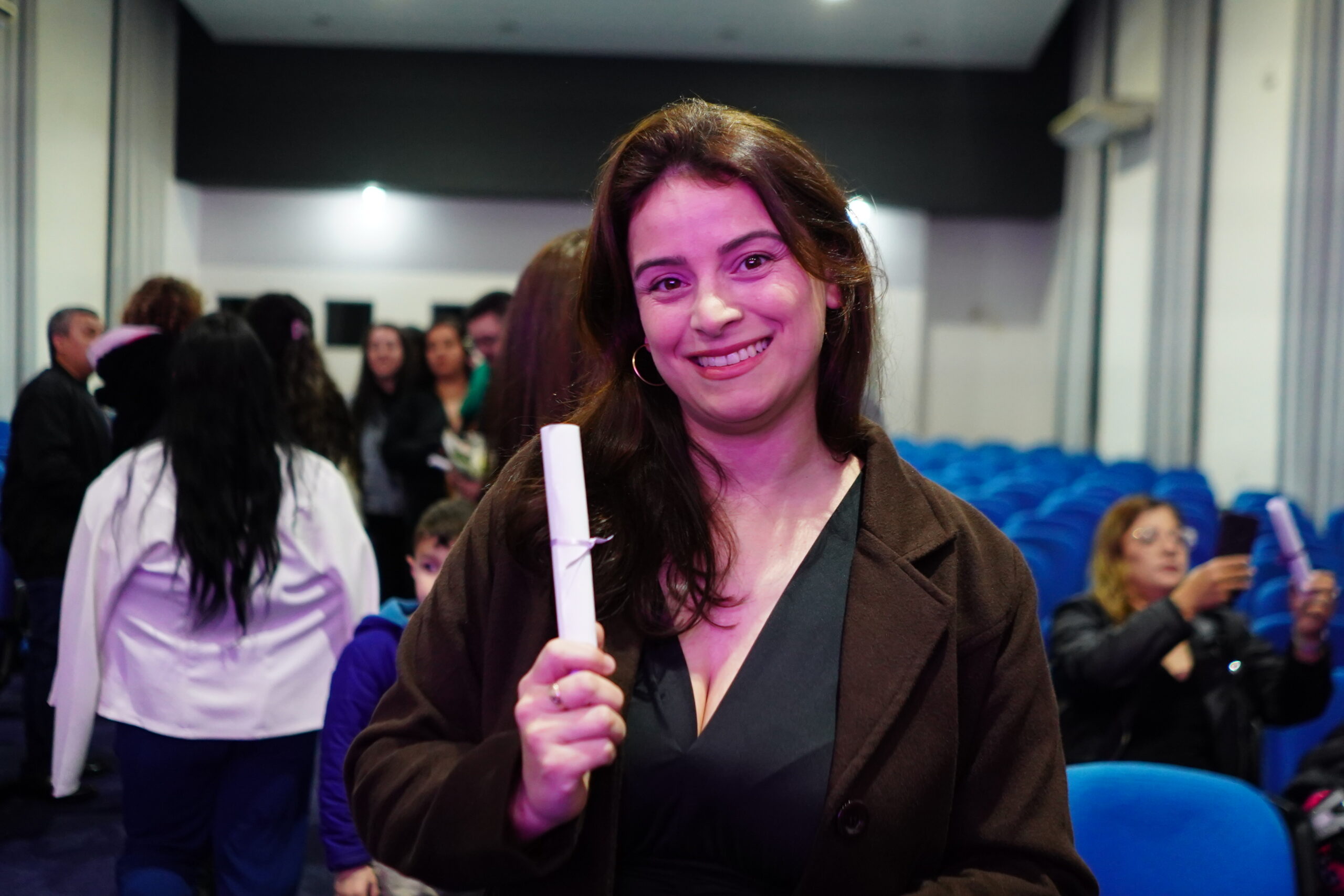 Prefeitura celebra a formatura da Escola das Profissões de mais de 380 novos profissionais