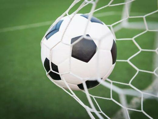 Última rodada dos campeonatos de futebol amador