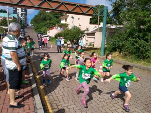 Última Corrida Kids de 2018 incentiva o esporte