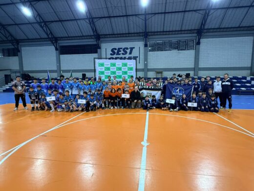 Prefeitura abre Campeonato Municipal de Futsal com participação de 23 equipes em Passo Fundo
