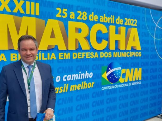 Prefeito Pedro participa, em Brasília, da Marcha em Defesa dos Municípios