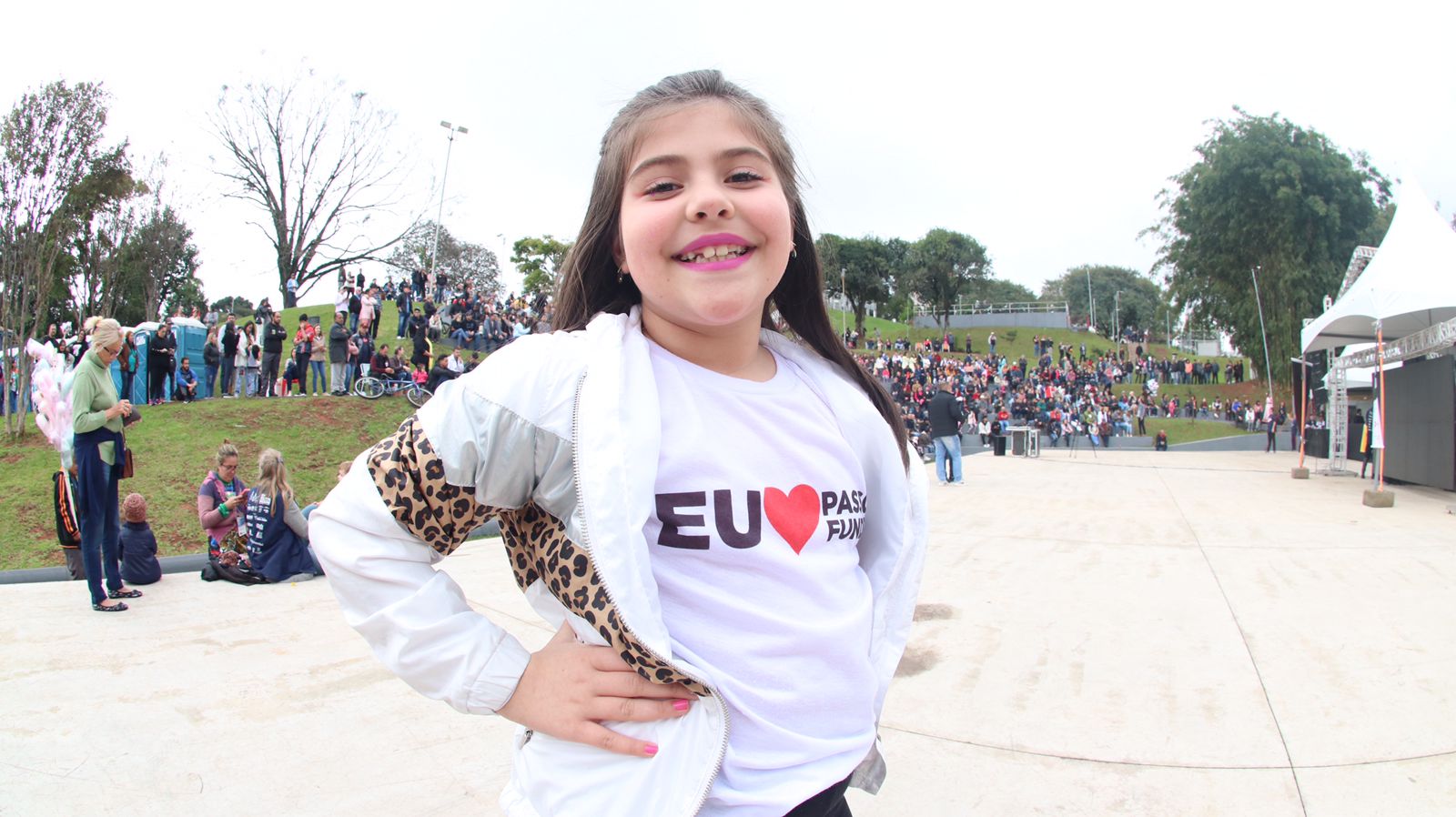 Eu Amo Passo Fundo: venda de camisetas auxilia projetos de entidades socioassistenciais