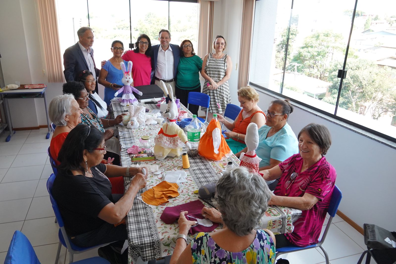 Prefeitura realiza oficinas que integram e levam qualidade de vida aos idosos