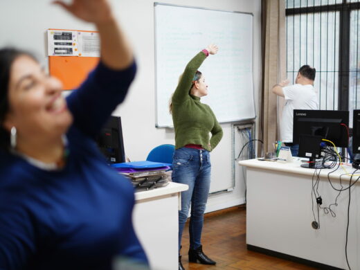 Prefeitura oferece aulas de ginástica laboral para servidores