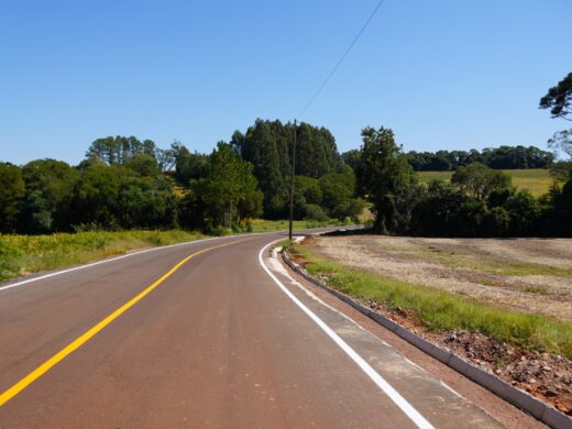 Prefeitura avança com melhorias em 25 trechos e dez pontes no interior do município