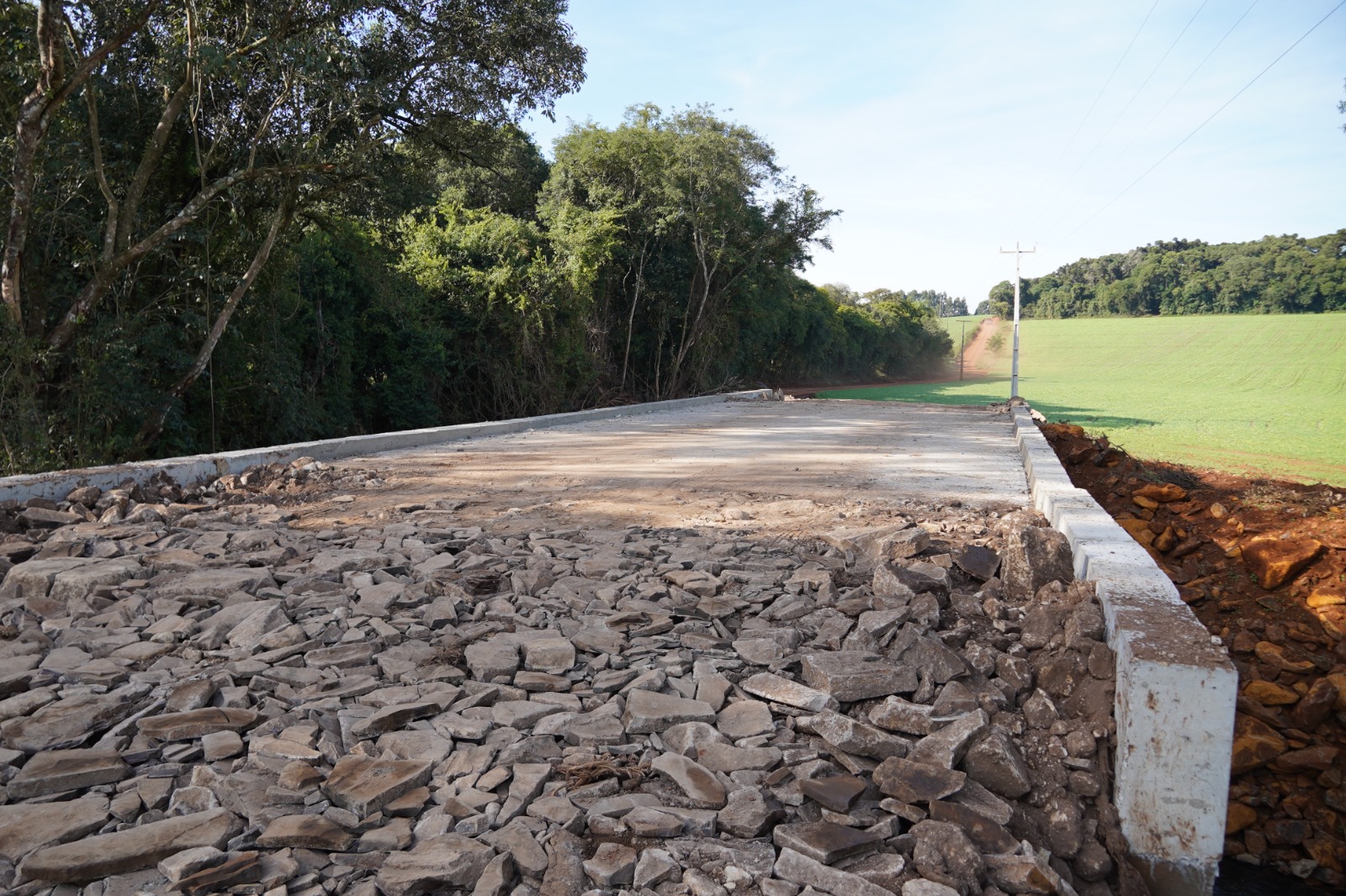 Prefeitura avança com obras no distrito de São Roque