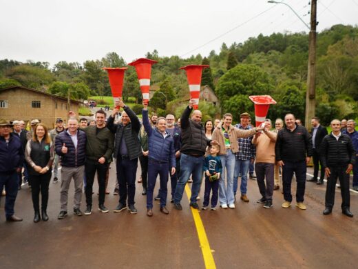 Prefeitura e comunidade celebram maior pacote de investimentos da história do interior de Passo Fundo