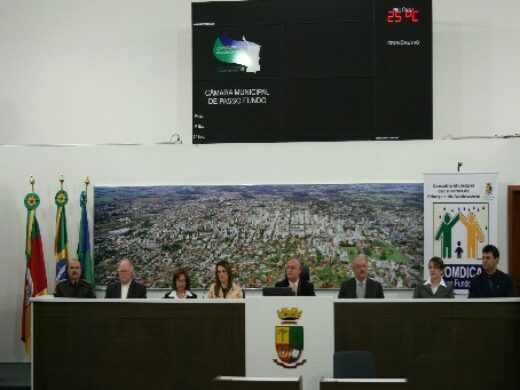 Comdica homenageia colaboradores