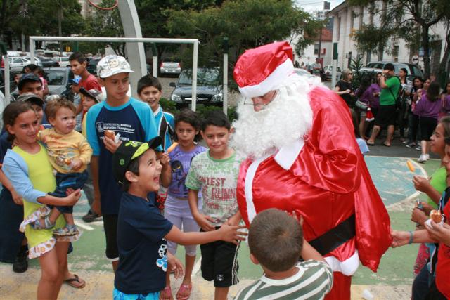 Cerca de 500 crianças e adolescentes participam das oficinas do Cras