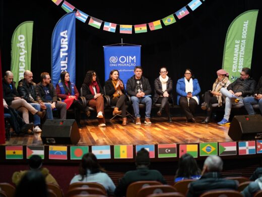 Prefeitura promove encontro com comunidades imigrantes para fortalecer acesso a direitos e serviços