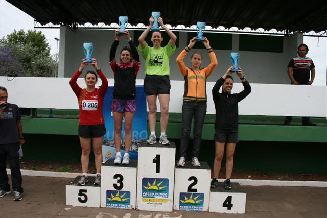 Vencedores do Campeonato Municipal de Corrida de Rua na categoria Geral Feminino