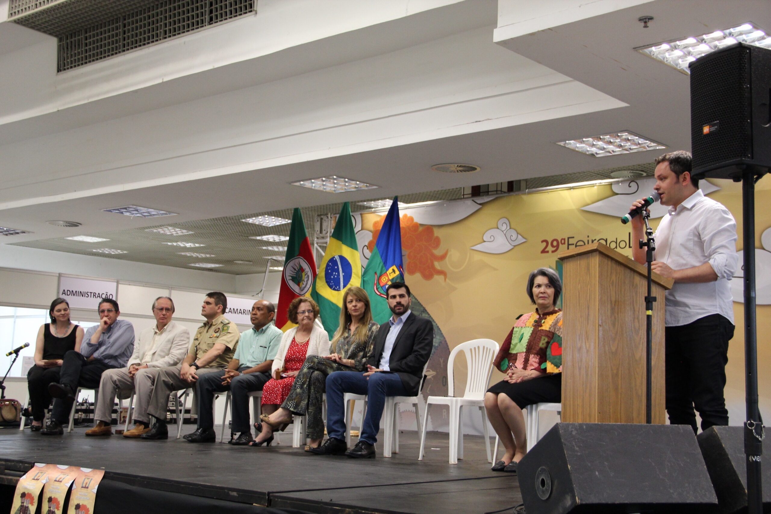 01112015_feira2