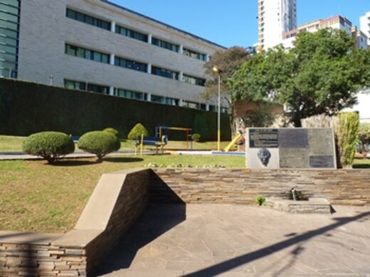 Número de canteiros e praças adotados cresce em Passo Fundo