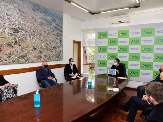 Prefeito apresenta indicadores da pandemia