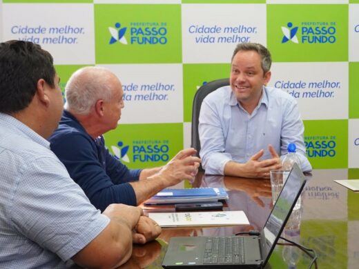 Projetos de fomento à cadeia do agronegócio e agroenergia são discutidos em reunião na Prefeitura com o TECNOAGRO