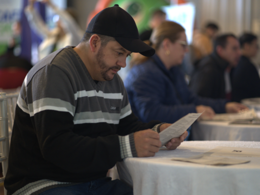 Café com Emprego oferece mais de mil vagas e cursos de qualificação