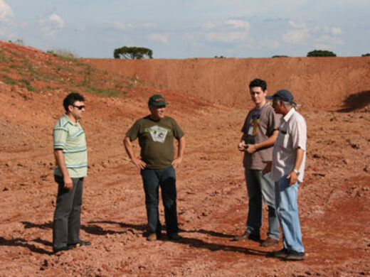 Aterro sanitário:Concluída terraplenagem para  nova célula