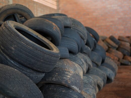 Mais de 408 toneladas de pneus foram descartadas em ecoponto da Prefeitura em 2021