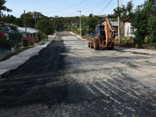Mais obras de pavimentação na vila Ricci