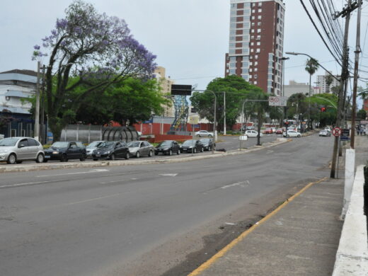 Obras da Avenida Brasil avançam para novo trecho