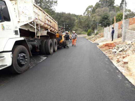 Rua Irmã Maria Gregoris é asfaltada