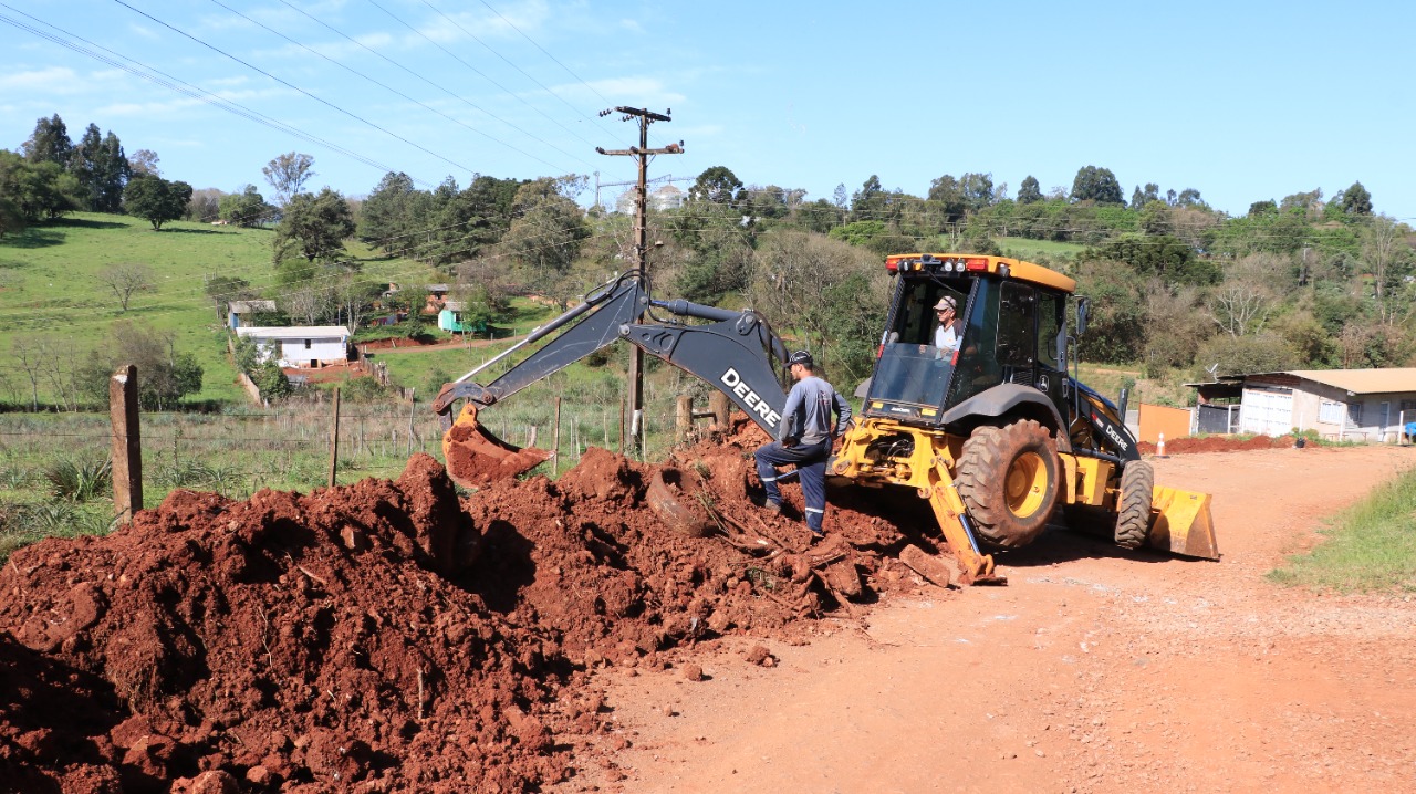 Distrito de Bom Recreio começa a receber as obras de asfalto