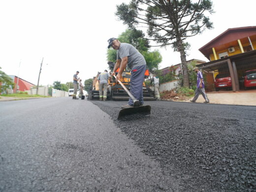 Prefeitura chega a 60% de execução da terceira edição do programa Minha Rua com Asfalto