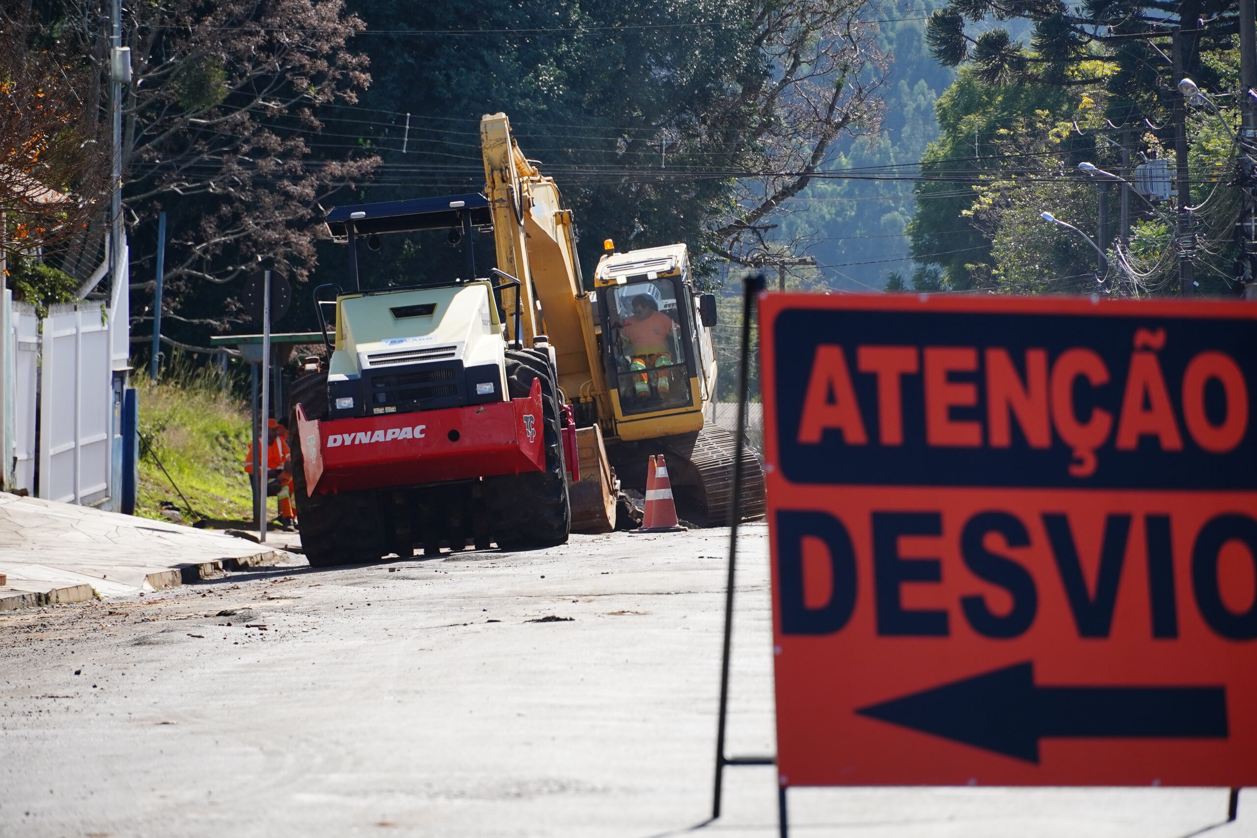 Prefeitura dá início a obras de infraestrutura que abrangerão 12 ruas estratégicas para o trânsito