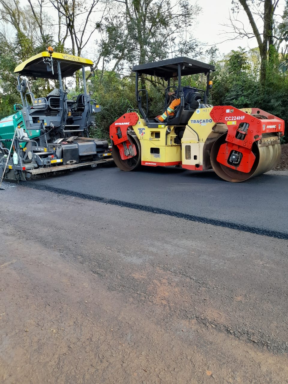 Prefeitura inicia asfaltamento no Distrito de Bom Recreio