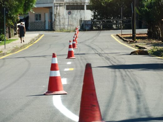 Prefeitura segue com obras de pavimentação nos bairros