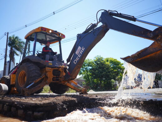 Prefeitura executa série de obras nos bairros