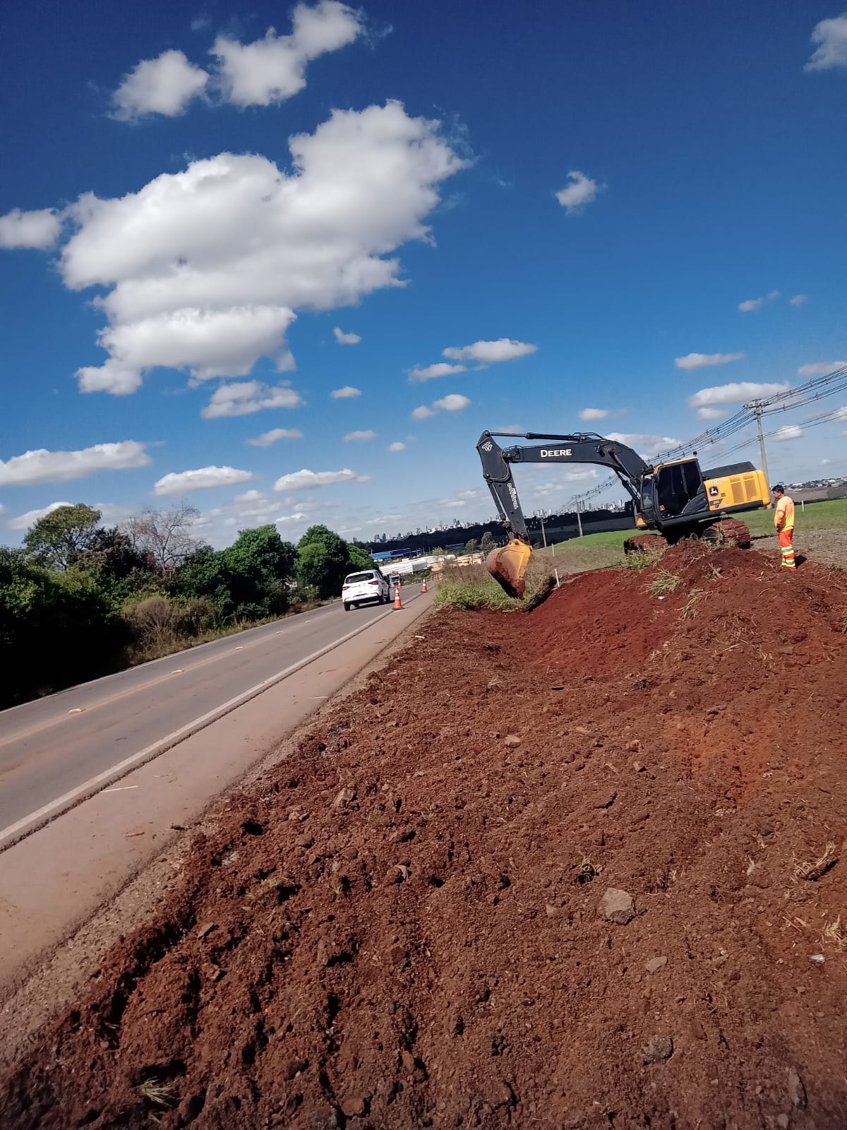 Prefeitura inicia obra no novo trevo de acesso ao Distrito Industrial do Valinhos