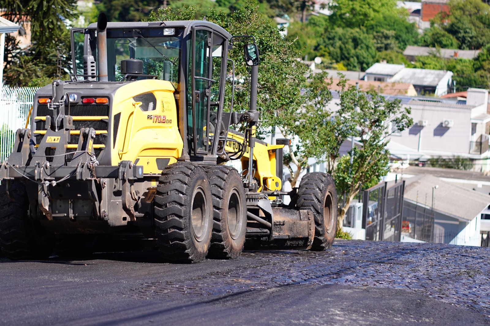 Prefeitura intensifica obras em diversos bairros de Passo Fundo